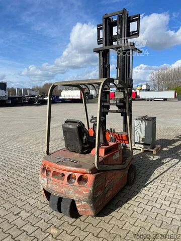 Gaffeltruck CESAB CBE 15T  CESAB CBE 15T electric / triplex / sid...
