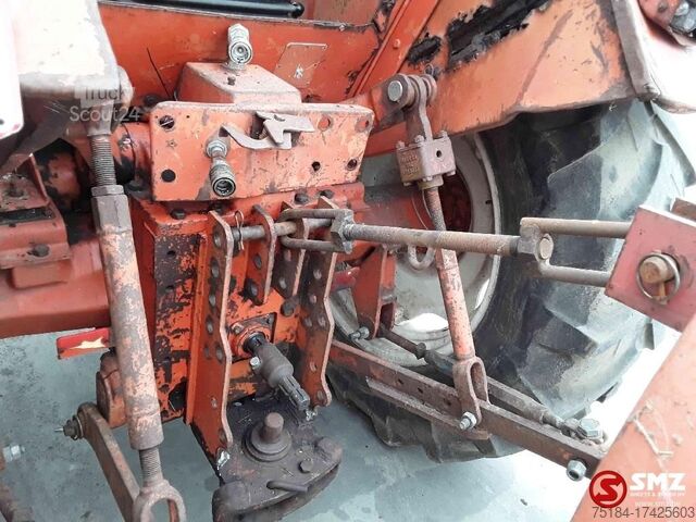 Traktorius Renault Machine