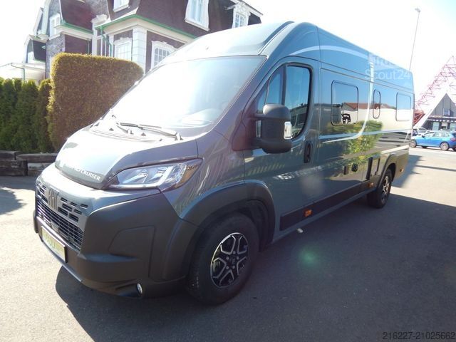 Camping-car PÖSSL D-Line Roadcruiser Autonomous Driving Paket