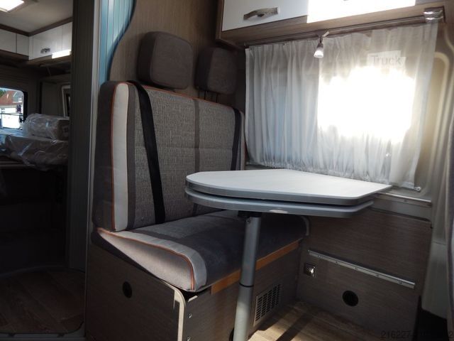 Camping-car PÖSSL D-Line Roadcruiser Autonomous Driving Paket