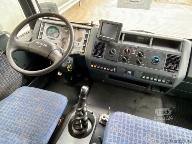 Tre-sidet tipbil MAN LE 10.220 4x4 BB | 3x Sitze*Schild & Hydraulik