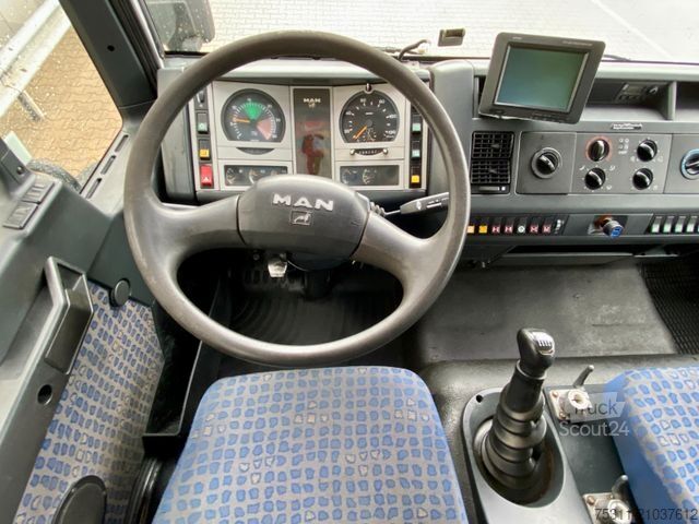 Tre-sidet tipbil MAN LE 10.220 4x4 BB | 3x Sitze*Schild & Hydraulik