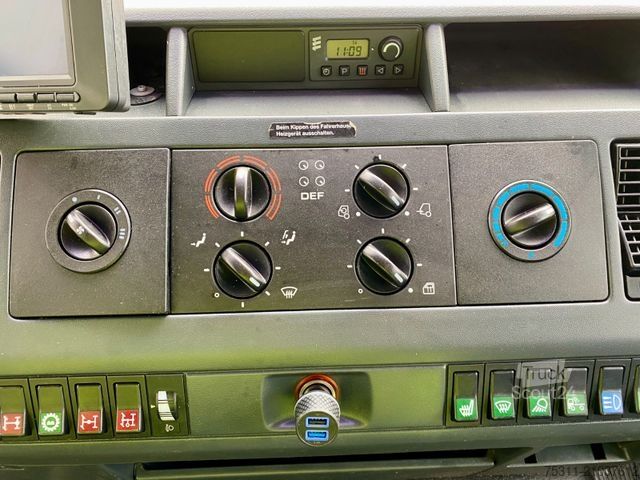 Tre-sidet tipbil MAN LE 10.220 4x4 BB | 3x Sitze*Schild & Hydraulik