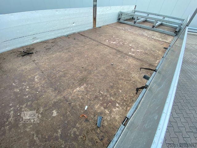 Flatbed truck MERCEDES-BENZ 1829 Axor| 5x Sitze*8x-Gang manuell*AHK*AC*Temp.