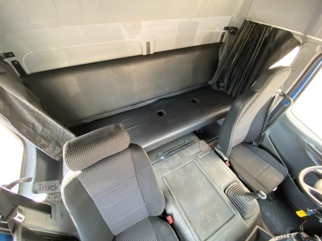 Valník MERCEDES-BENZ 1829 Axor| 5x Sitze*8x-Gang manuell*AHK*AC*Temp.