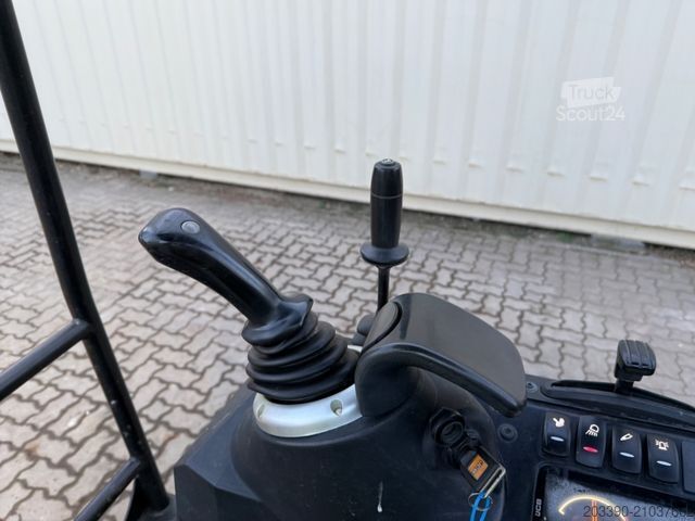 Mini-pelle JCB 16C-1 /2022 BJ/ 852 H / verbr. Laufwerk/2xLöffel