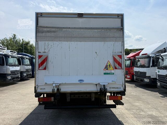 Hladilni dostavnik MERCEDES-BENZ VARIO 816 D Kühlkoffer 4 m LBW 1 TO.*TK T 800 R