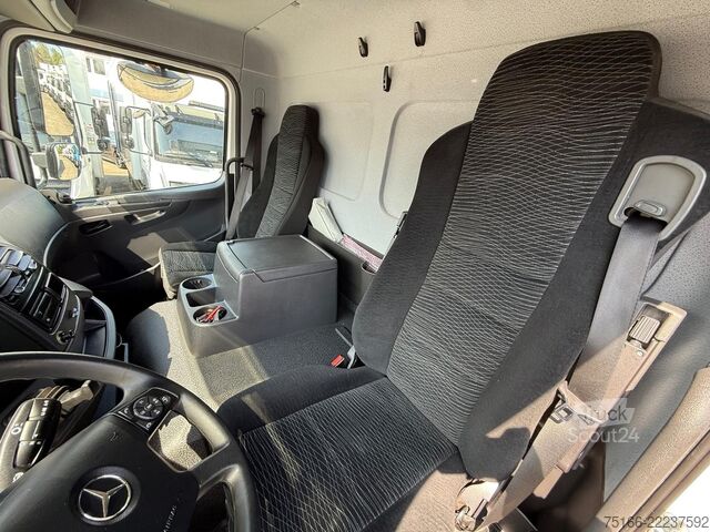 Camion frigorific MERCEDES-BENZ ATEGO 1524 L Tiefkühlkoffer 7,45 m LBW MBB 1,5 T