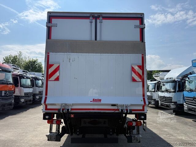 Camion frigorific MERCEDES-BENZ ATEGO 1524 L Tiefkühlkoffer 7,45 m LBW MBB 1,5 T