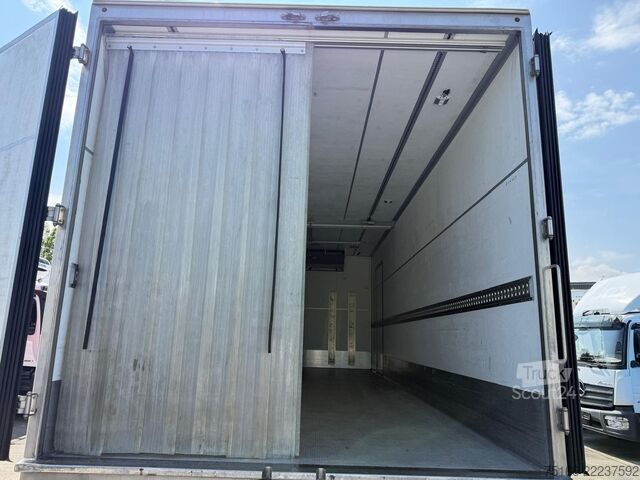 Camion frigorific MERCEDES-BENZ ATEGO 1524 L Tiefkühlkoffer 7,45 m LBW MBB 1,5 T