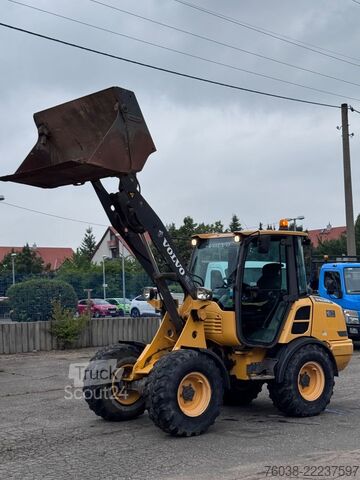 Погрузчик с колёсным шасси VOLVO L25F , L 25 Radlader, PG, 4- in 1 ,L 30
