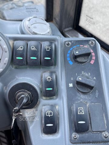 Погрузчик с колёсным шасси VOLVO L25F , L 25 Radlader, PG, 4- in 1 ,L 30