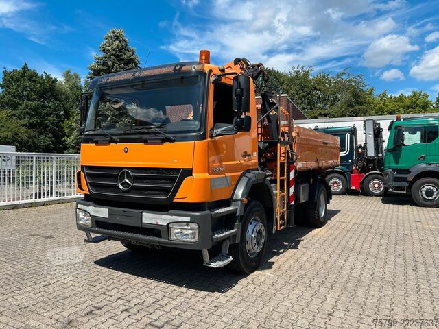 Camion basculante trilateral MERCEDES-BENZ 1828 3Skipper + PKG 12001 Kran 4x2