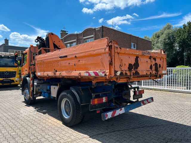 Camion basculante trilateral MERCEDES-BENZ 1828 3Skipper + PKG 12001 Kran 4x2