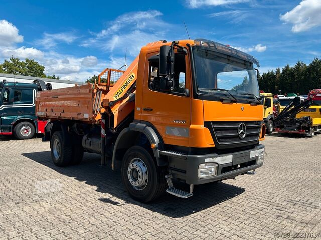 Camion basculante trilateral MERCEDES-BENZ 1828 3Skipper + PKG 12001 Kran 4x2