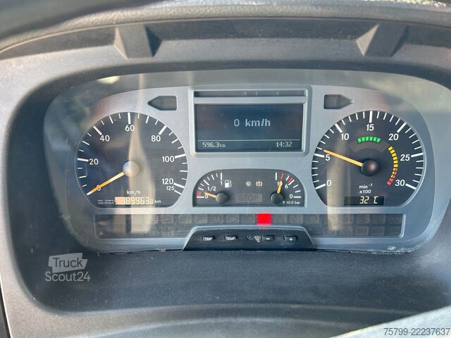Camion basculante trilateral MERCEDES-BENZ 1828 3Skipper + PKG 12001 Kran 4x2