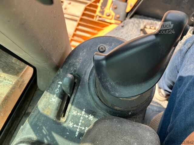 Kelio volas CASE 1650M Raupe