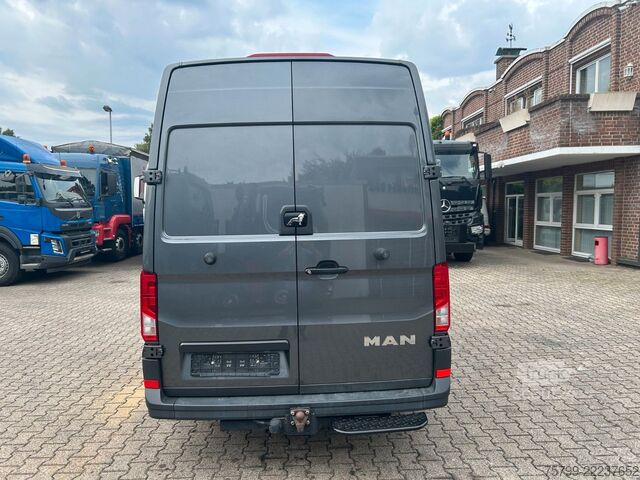 Ван с висока покривка MAN TGE Kastenwagen 4x2