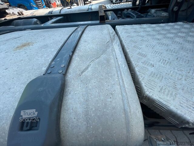 Standard SZM SCANIA R440 4x2 Highline Lowliner Standhei. vollversp.