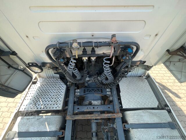 Standard SZM SCANIA R440 4x2 Highline Lowliner Standhei. vollversp.