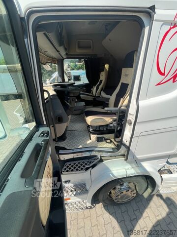 Standard SZM SCANIA R440 4x2 Highline Lowliner Standhei. vollversp.
