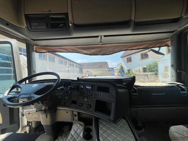 Standard SZM SCANIA R440 4x2 Highline Lowliner Standhei. vollversp.