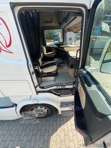 Standard SZM SCANIA R440 4x2 Highline Lowliner Standhei. vollversp.