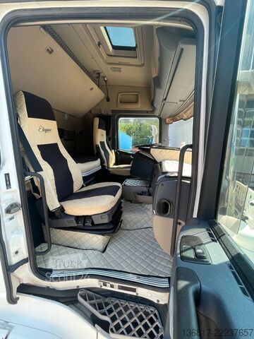 Standard SZM SCANIA R440 4x2 Highline Lowliner Standhei. vollversp.