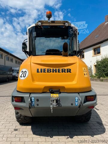 Колісний навантажувач LIEBHERR L506 COMPACT G8 Radlader 4IN1-Schaufel u. Gabel