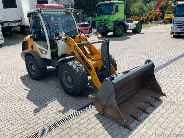 Колісний навантажувач LIEBHERR L506 COMPACT G8 Radlader 4IN1-Schaufel u. Gabel