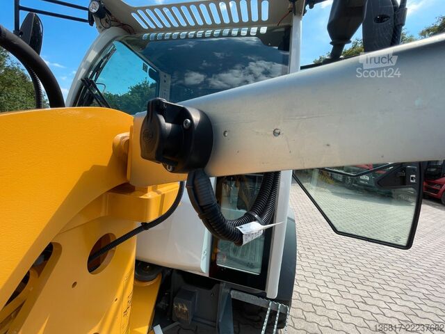 Колісний навантажувач LIEBHERR L506 COMPACT G8 Radlader 4IN1-Schaufel u. Gabel
