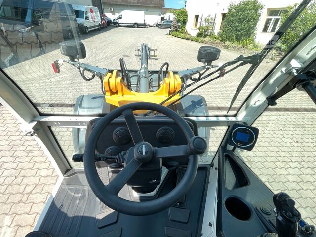 Колісний навантажувач LIEBHERR L506 COMPACT G8 Radlader 4IN1-Schaufel u. Gabel