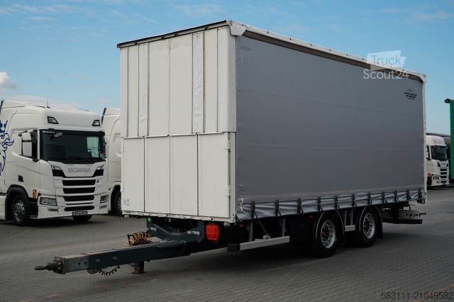 Remorque ouverte avec bâche FRUEHAUF / PRZYCZEPA / PRZEJAZDOWA / OSIE SAF / 2022 /