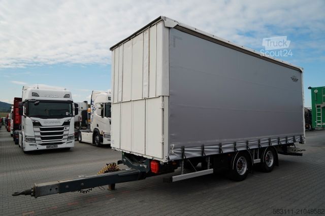 Remorque ouverte avec bâche FRUEHAUF / PRZYCZEPA / PRZEJAZDOWA / OSIE SAF / 2022 /