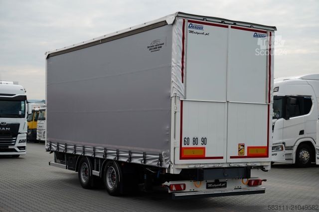 Remorque ouverte avec bâche FRUEHAUF / PRZYCZEPA / PRZEJAZDOWA / OSIE SAF / 2022 /