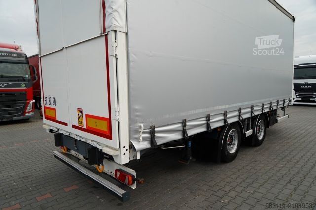 Remorque ouverte avec bâche FRUEHAUF / PRZYCZEPA / PRZEJAZDOWA / OSIE SAF / 2022 /