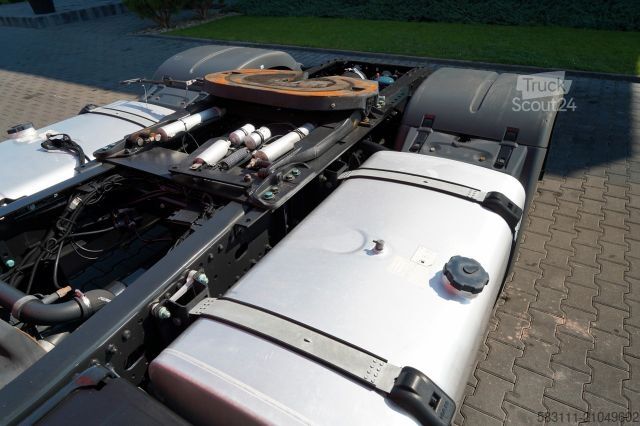 Tracteur routier standard MAN TGX 18.510 / LOW DECK / MEGA / RETARDER / REGULO