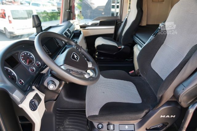 Tracteur routier standard MAN TGX 18.510 / LOW DECK / MEGA / RETARDER / REGULO