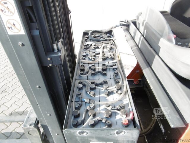 Chariot à mât rétractable LINDE R 14 - 01