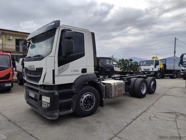 тристранен самосвал Iveco STRALIS 260S31