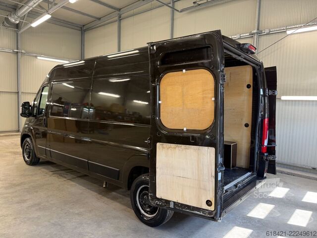 Furgon blaszak FIAT Ducato L3H2 UPS BROWN 2.3 MJT 140 POST PACK
