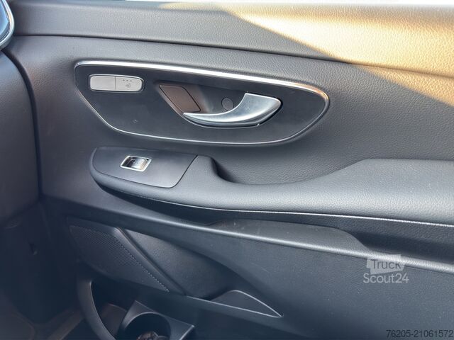 Minibüs Mercedes-Benz V 220 d STYLE Lang ACC AHK AUT Akustikglas Kam.