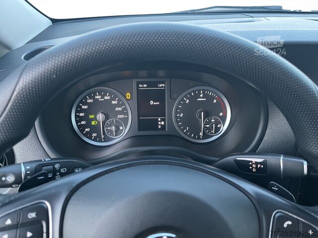 Minibus Mercedes-Benz Vito 114 CDI Tourer PRO  Klima Sitzh. Kamera AHK