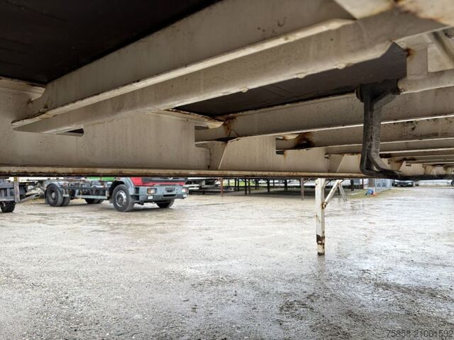 Wissellaadbak open Krone Plattform 7,45m mit Steckrungen mittig