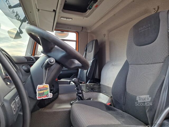 Veetransport DAF CF 400 4x2 - Menke Livestock 1 deck 16.48M2 - E...