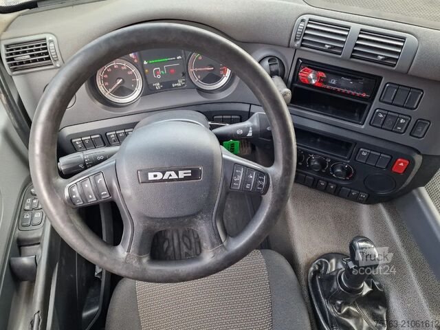 Veetransport DAF CF 400 4x2 - Menke Livestock 1 deck 16.48M2 - E...