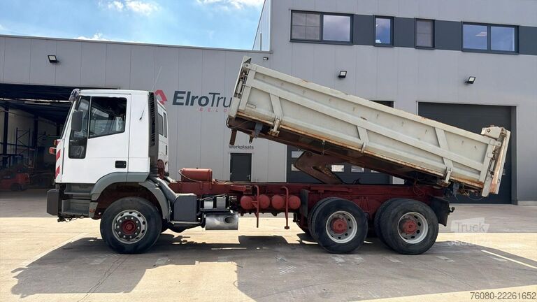 Dumper Iveco Eurotrakker 330 E 34 (GRAND PONT / CHASSIS 10MM...
