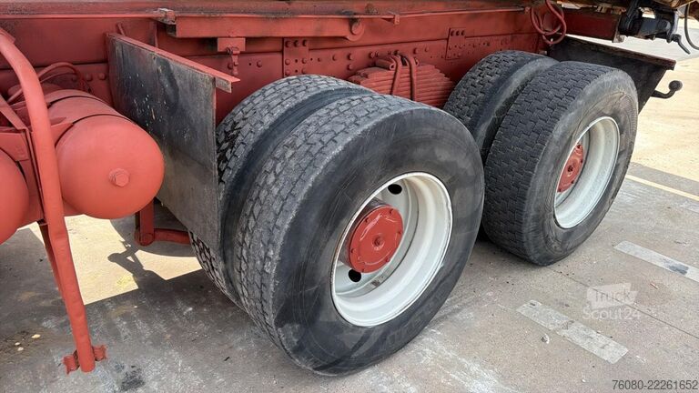 Dumper Iveco Eurotrakker 330 E 34 (GRAND PONT / CHASSIS 10MM...