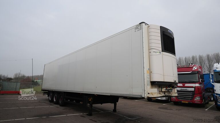 Refrigerated/frozen transport Schmitz Cargobull 3 AXLE FRIGO TRAILER