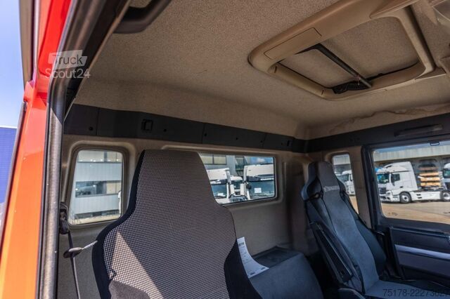 Estándar-SZM MAN TGS 33.470 BBS-6x6 (motor new 28.000 km)